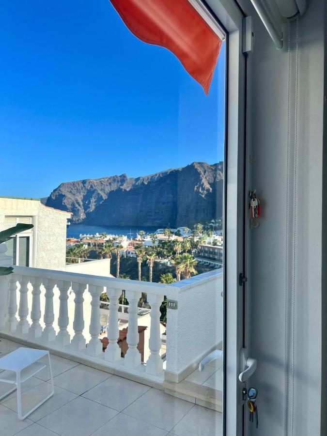 Apartamento Luxury Penthouse With Breathtaking Views And Huge Private Terraces Puerto de Santiago  Exterior foto