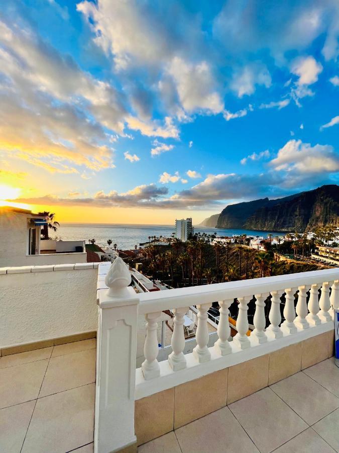 Apartamento Luxury Penthouse With Breathtaking Views And Huge Private Terraces Puerto de Santiago  Exterior foto